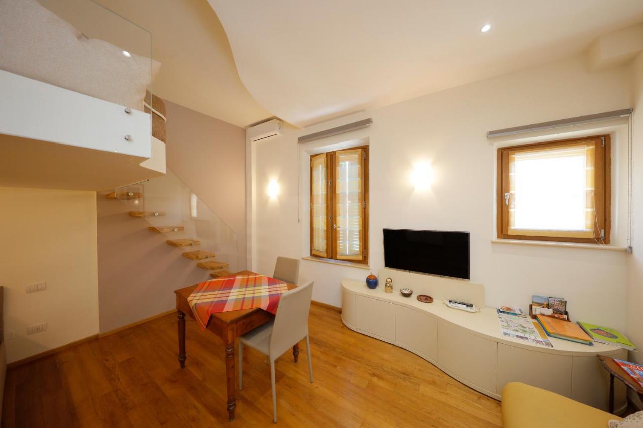 Siena Uptown - Sabrina'S Cozy Apartment Exterior photo