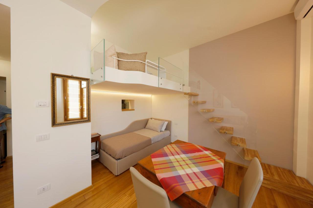Siena Uptown - Sabrina'S Cozy Apartment Exterior photo